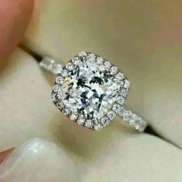 New Silver Square Ring 💍 - Picture 3 of 4